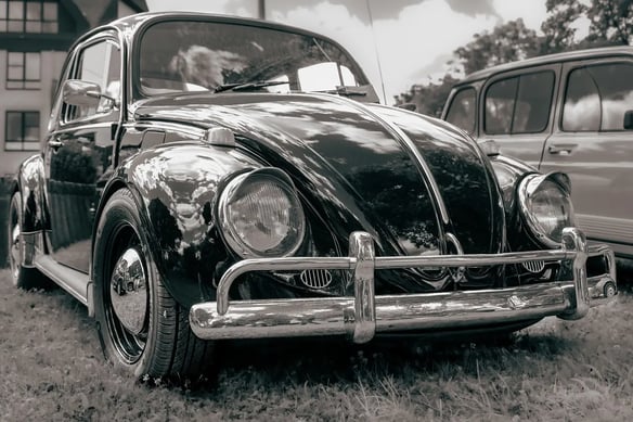 antique-car-8940770_1280 WEB